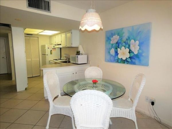 Great Views from this South Marco Island Beachfront Condo