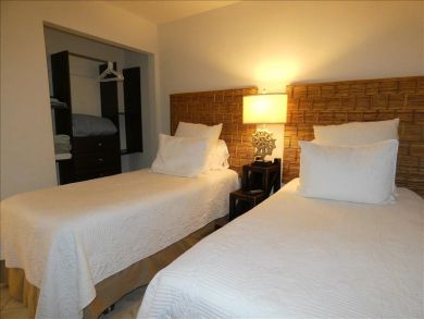 Marco Island Condo 919005