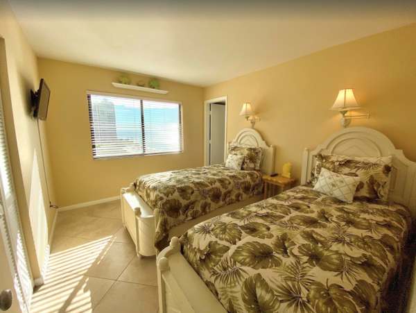 Outstanding Full Ocean Views Corner Unit 2 Bedrooms Marco Island