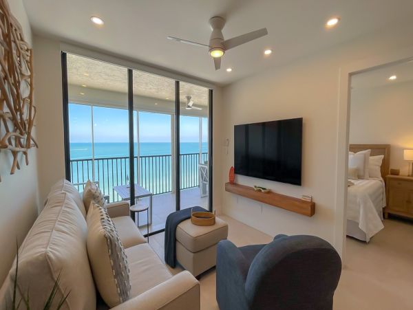 Marco Island 2 Bedroom Beachfront Condo Sweeping Gulf Views