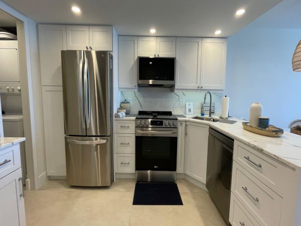 Marco Island 2 Bedroom Beachfront Condo Sweeping Gulf Views