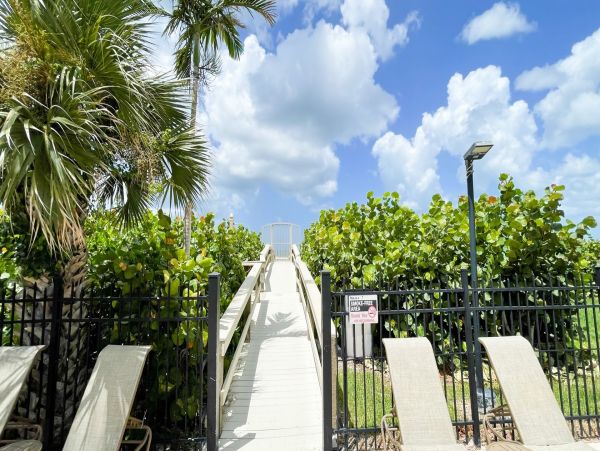 Marco Island 2 Bedroom Beachfront Condo Sweeping Gulf Views