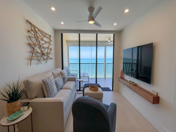 Marco Island 2 Bedroom Beachfront Condo Sweeping Gulf Views