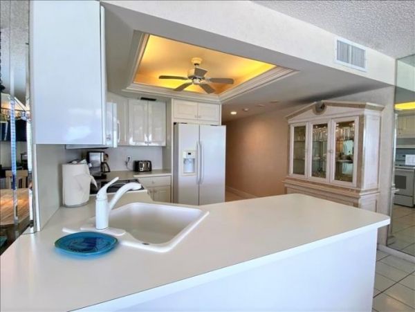 2 Bedroom Vacation Condo in Marco Island with Ocean Views