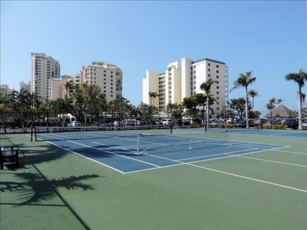 2 Bedroom Vacation Condo in Marco Island with Ocean Views