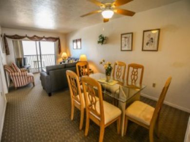 Fort Myers Vacation Condo Sleeps Six Guests,
