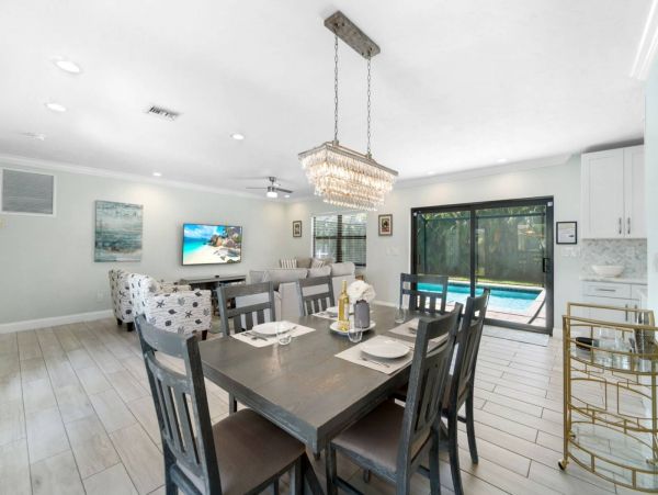 Walk to Beach Two Bedroom Vacation Rental in Marco Island