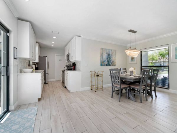 Walk to Beach Two Bedroom Vacation Rental in Marco Island