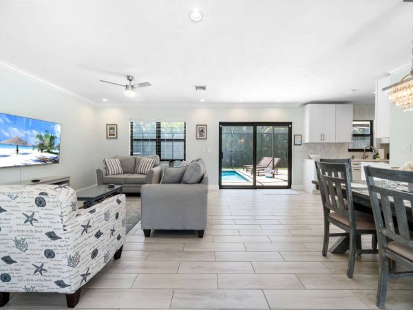 Walk to Beach Two Bedroom Vacation Rental in Marco Island