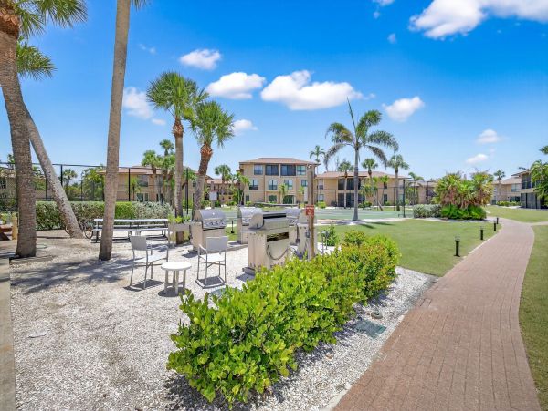Sanibel Island Vacation Rental  Upgraded Condo with Pool & Beach Access