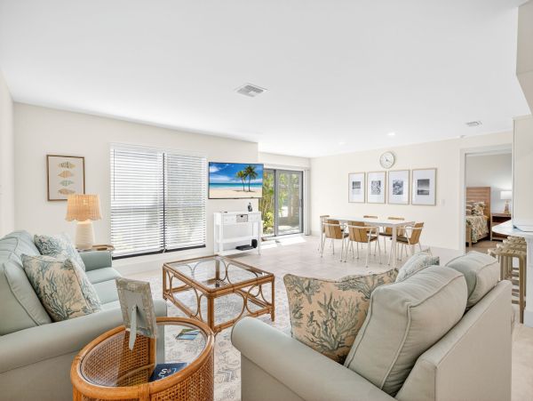 Sanibel Island Vacation Rental  Upgraded Condo with Pool & Beach Access