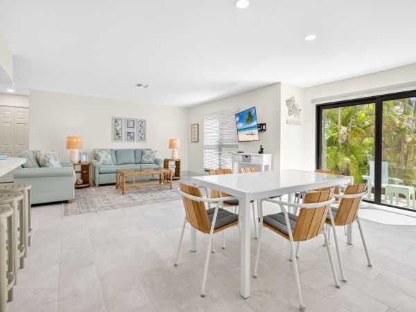 Sanibel Island Vacation Rental  Upgraded Condo with Pool & Beach Access