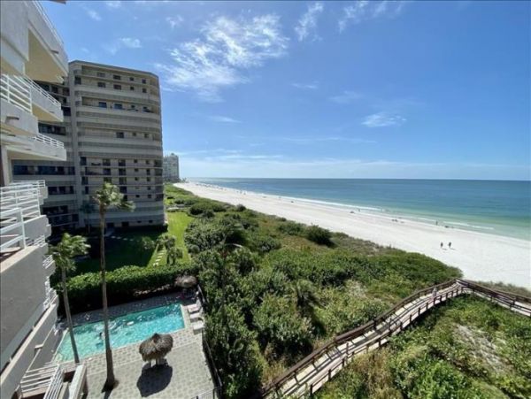 Beautiful Gulf Views Vacation Condo on Marco Island