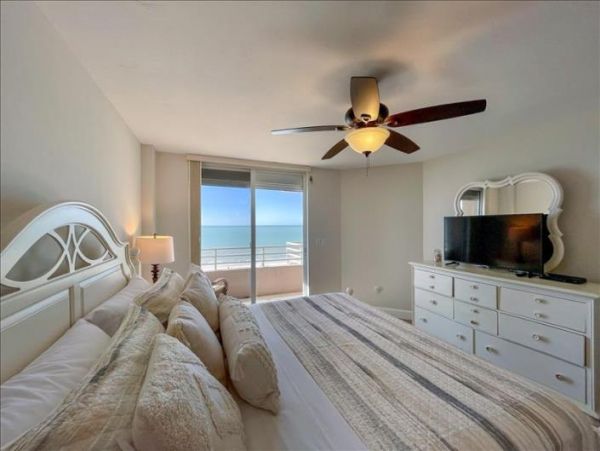 Beautiful Gulf Views Vacation Condo on Marco Island
