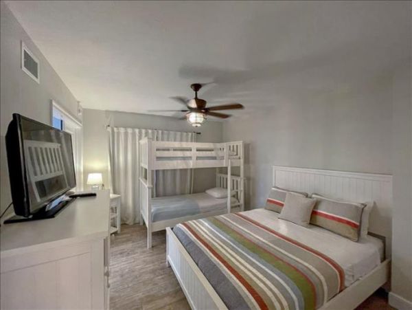 Beautiful Gulf Views Vacation Condo on Marco Island