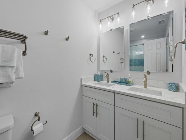 Charming Property in Sanibel - Luxury Beach Vacations