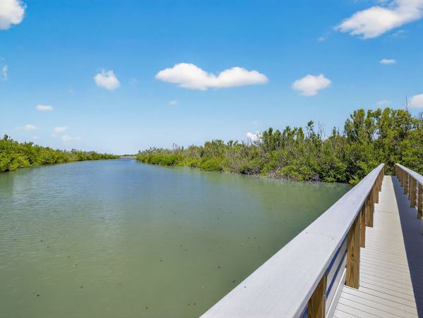 Charming Property in Sanibel - Luxury Beach Vacations