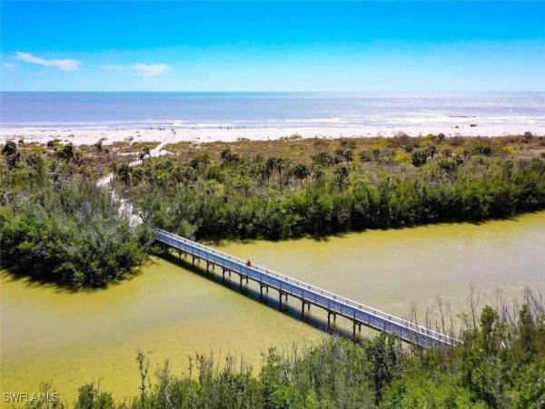 Charming Property in Sanibel - Luxury Beach Vacations