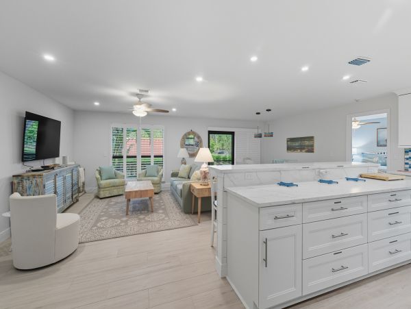 Charming Property in Sanibel - Luxury Beach Vacations