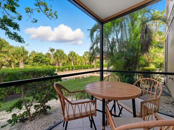 Charming Property in Sanibel - Luxury Beach Vacations