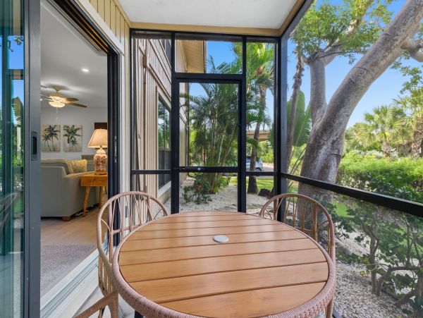 Charming Property in Sanibel - Luxury Beach Vacations