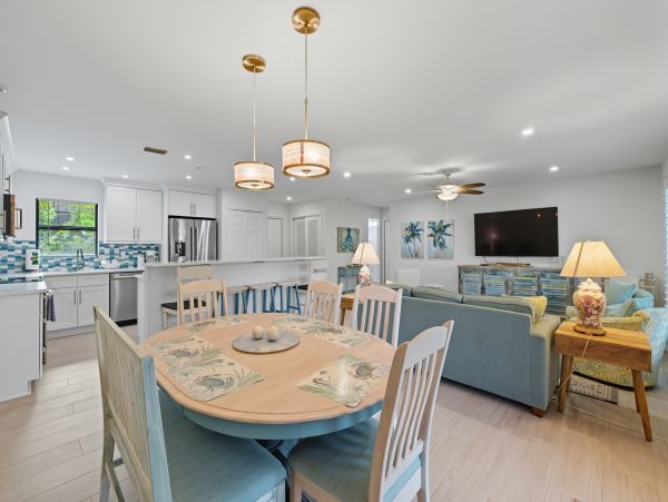 Charming Property in Sanibel - Luxury Beach Vacations