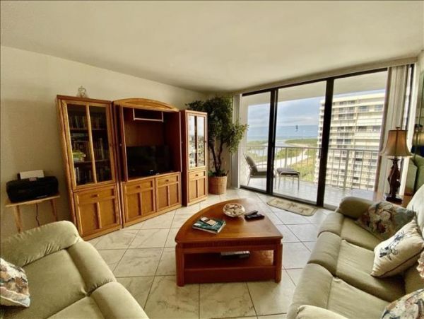Two Bedroom Marco Island Condo Communal Pool & Tennis Courts
