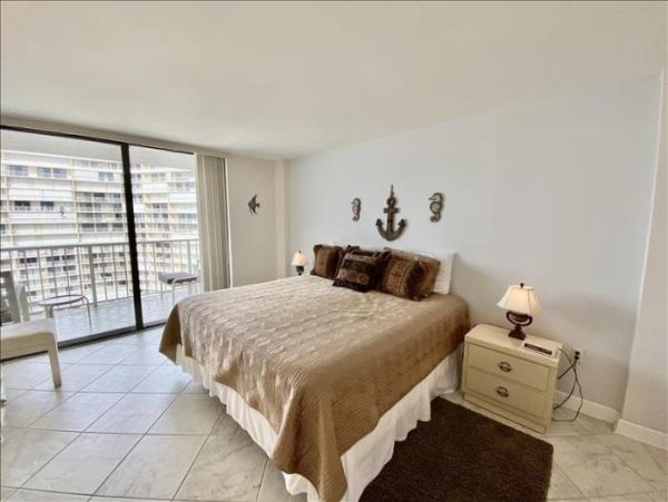 Two Bedroom Marco Island Condo Communal Pool & Tennis Courts