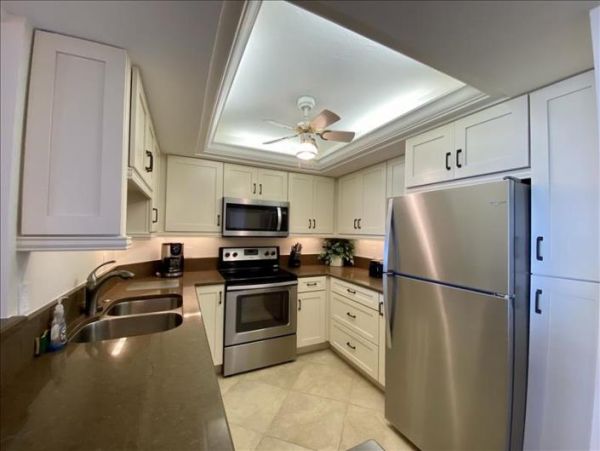 Marco Island Updated Condo Northwest View