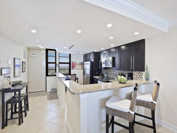 Beachfront 2 Bedroom Marco Island Condo Sleeps 4 Guests