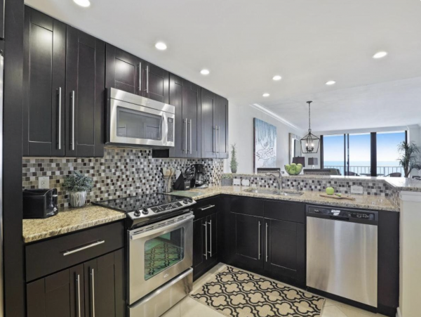 Beachfront 2 Bedroom Marco Island Condo Sleeps 4 Guests