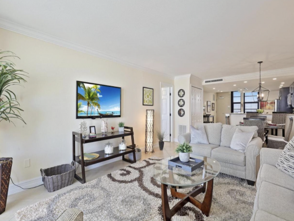 Beachfront 2 Bedroom Marco Island Condo Sleeps 4 Guests