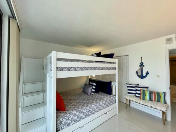 On Beach Marco Island Vacation Condo Two Bedrooms Sleeps 6