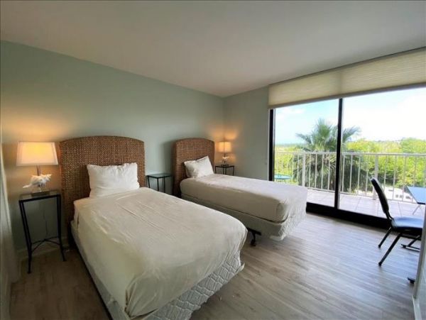 Marco Island Condo 919107
