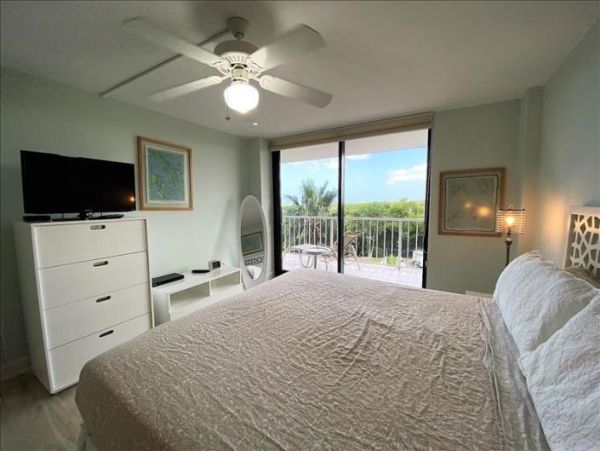 Marco Island Condo 919107