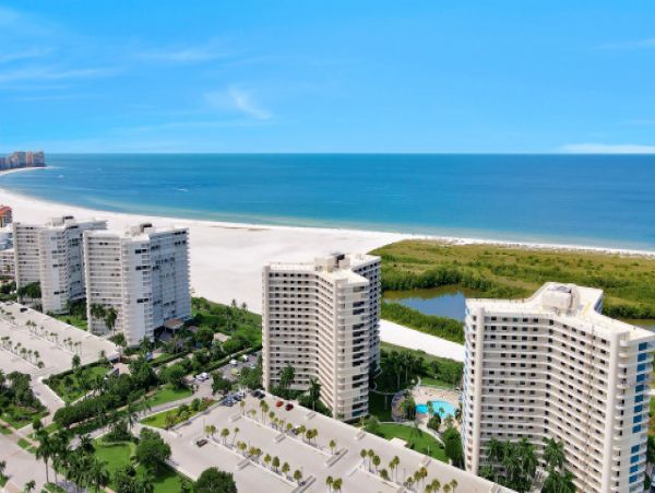 Enjoy Captivating Gulf Views Great Pool