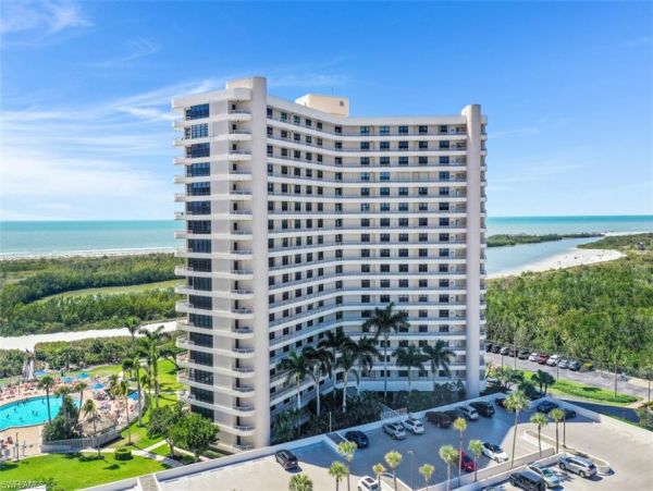 Enjoy Captivating Gulf Views Great Pool