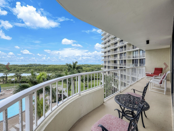 Enjoy Captivating Gulf Views Great Pool