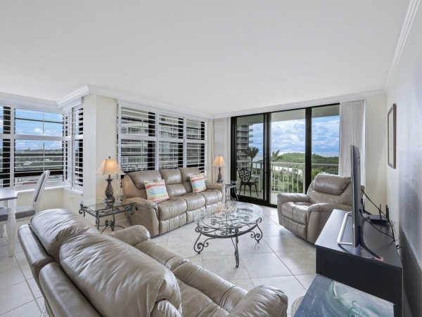 Enjoy Captivating Gulf Views Great Pool