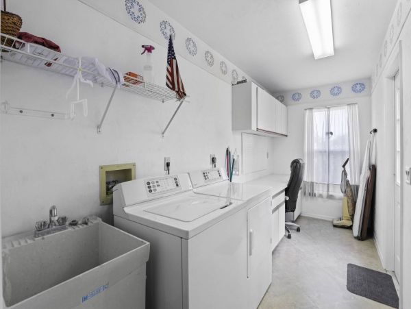 South end Marco Island Vacation Home 2 miles to beach