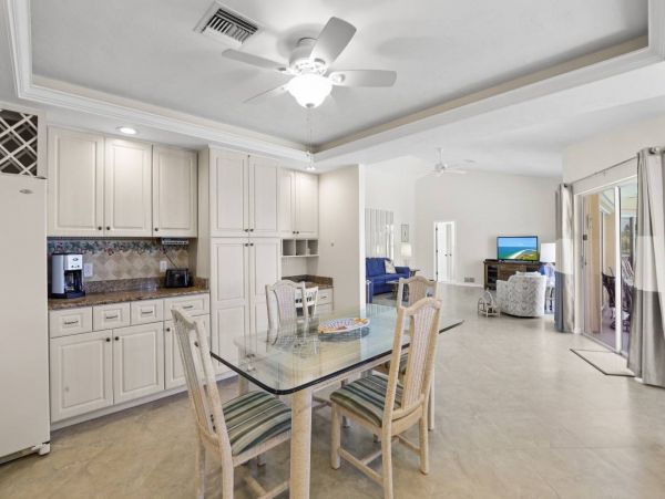 South end Marco Island Vacation Home 2 miles to beach