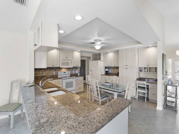 South end Marco Island Vacation Home 2 miles to beach