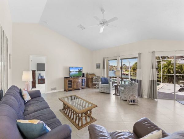 South end Marco Island Vacation Home 2 miles to beach