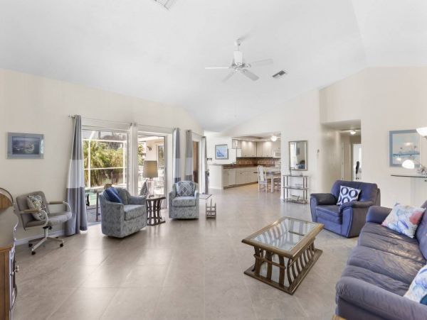 South end Marco Island Vacation Home 2 miles to beach