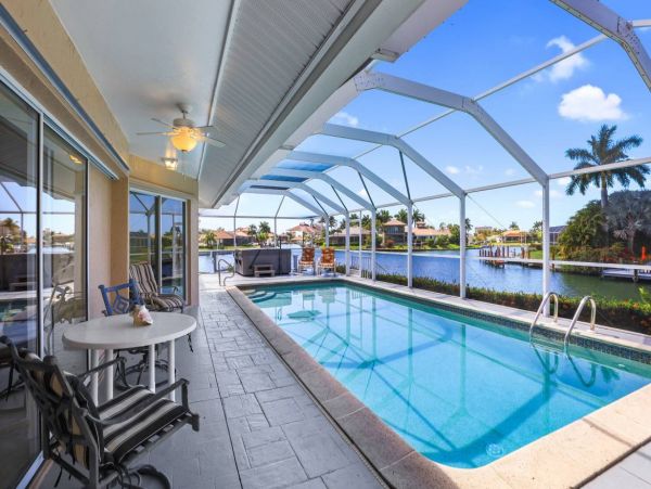 South end Marco Island Vacation Home 2 miles to beach