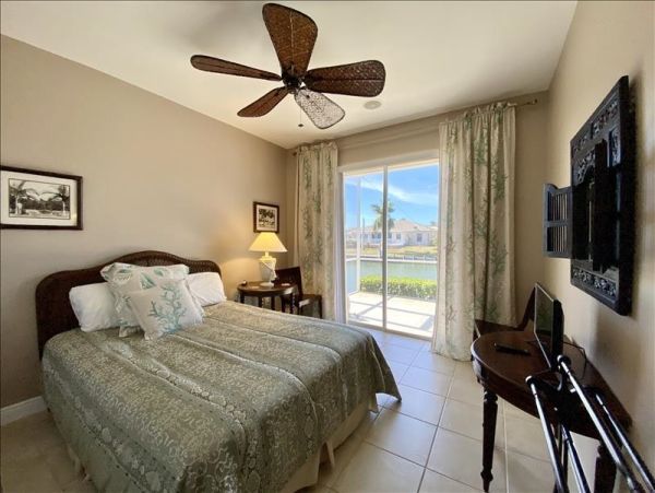 Marco Island Waterfront Home with 4 Bedrooms and Pool