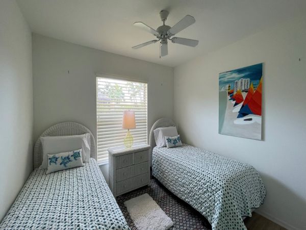 3 Bedroom Vacation Pool Home in Marco Island Close to Beach