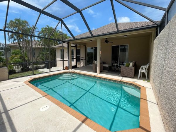 3 Bedroom Vacation Pool Home in Marco Island Close to Beach