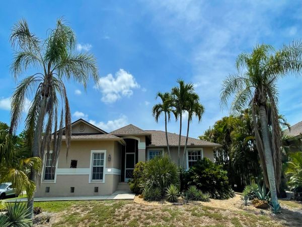 3 Bedroom Vacation Pool Home in Marco Island Close to Beach