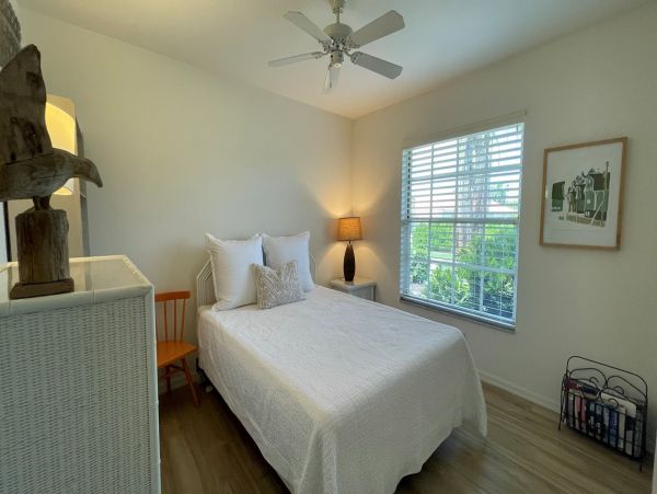 3 Bedroom Vacation Pool Home in Marco Island Close to Beach